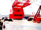 full revolving floating crane